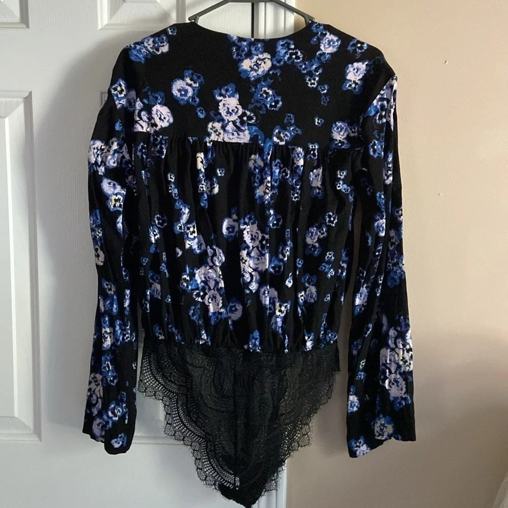 Free People Forties Feels Black Floral Bodysuit With Bell Sleeves Size Small